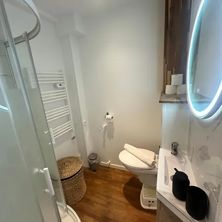 Beau Calme Proche Apartament